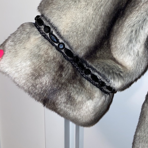 Vintage Terry Lewis Classic Luxuries Faux Chinchilla Fur Coat - Picture 5 of 10